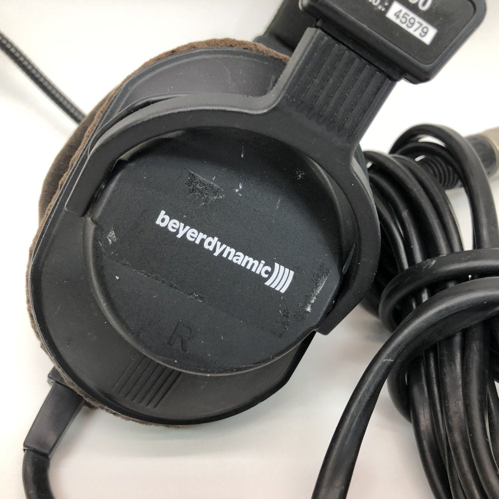Professional Noise-Canceling Headset Microphone beyerdynamic DT 290 XLR Studio