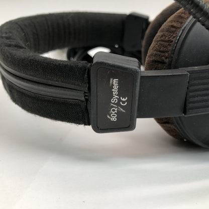 Professional Noise-Canceling Headset Microphone beyerdynamic DT 290 XLR Studio