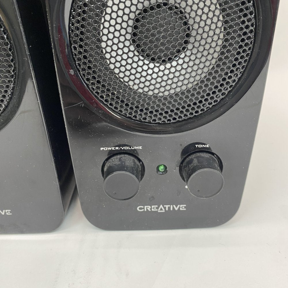 Stereo Desktop Speakers 2.0 Aux 3.5mm DC Powered Creative Inspire T10 Pair