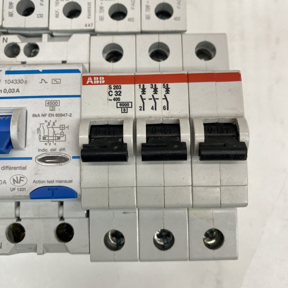 Hager AD810F RCBO, Siemens 5SM3 RCCB, ABB S203, Eaton MCH110/116 MCBs
