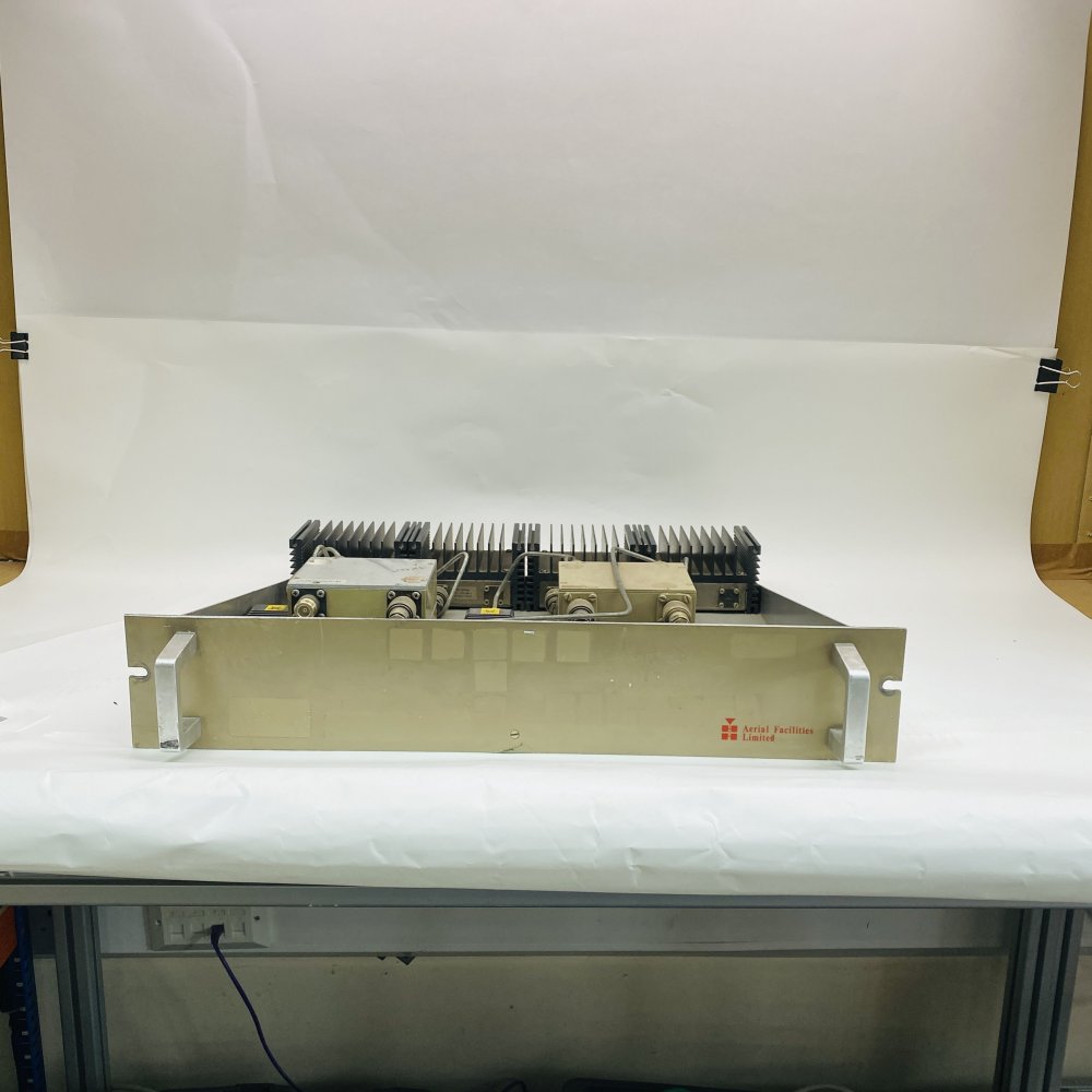 Broadcast RF Distribution Amp 4 Way 454-456.2MHz Aerial TXC-454 N Rack