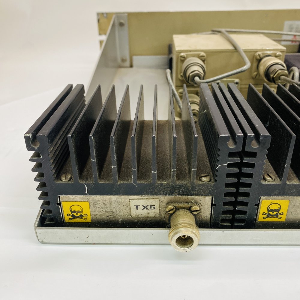 Broadcast RF Distribution Amp 4 Way 454-456.2MHz Aerial TXC-454 N Rack