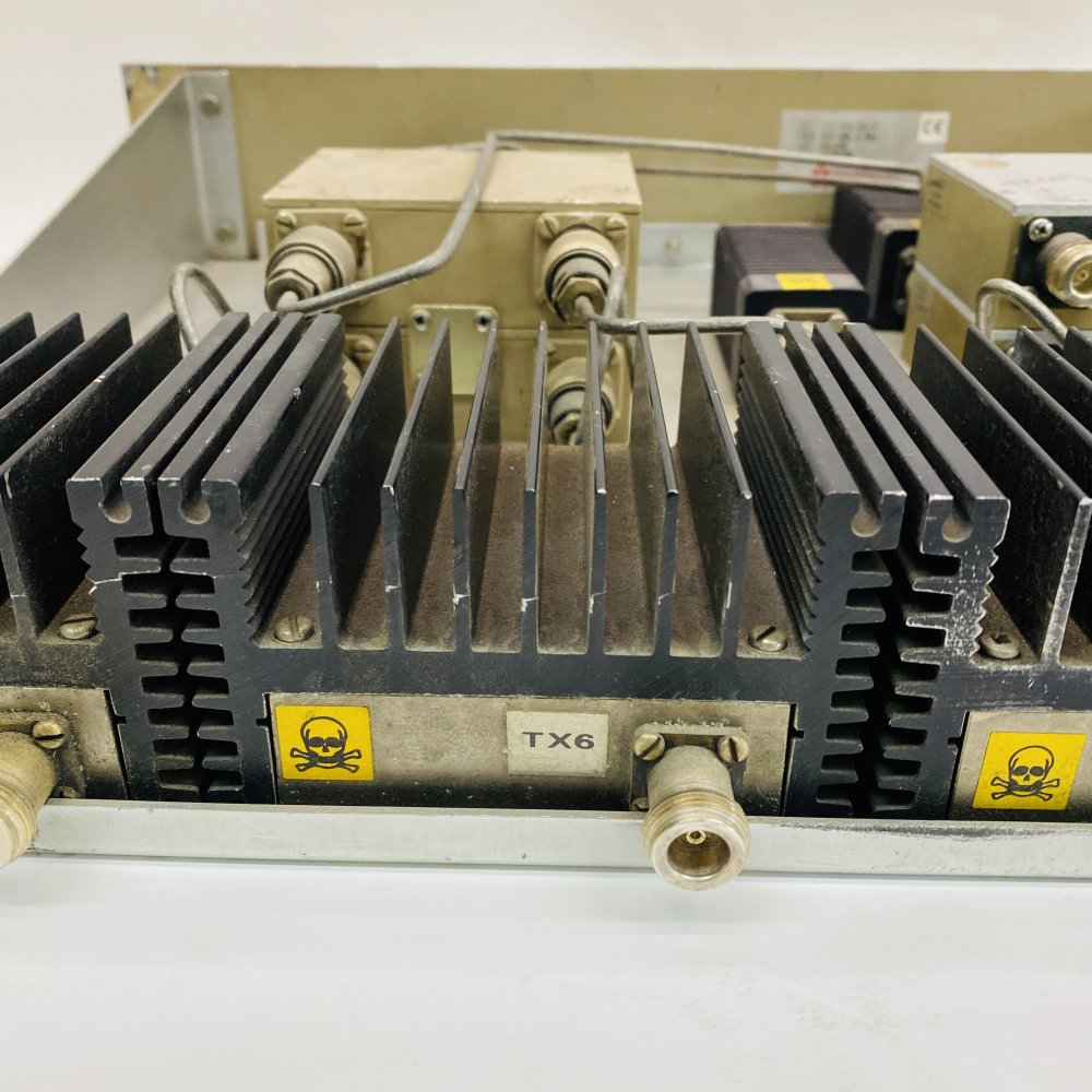 Broadcast RF Distribution Amp 4 Way 454-456.2MHz Aerial TXC-454 N Rack