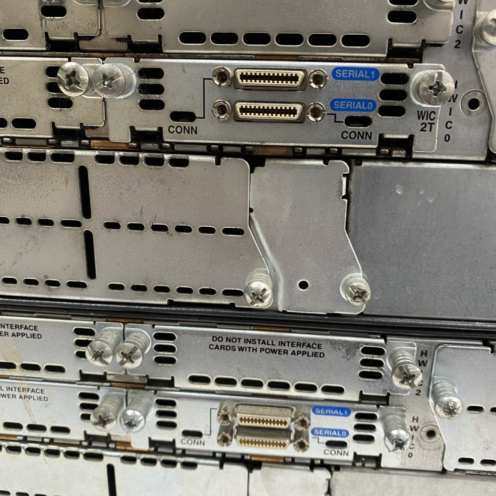 Cisco 2821-HSEC V03 Router Dual Gigabit 1080p Rack-Mountable Bundle