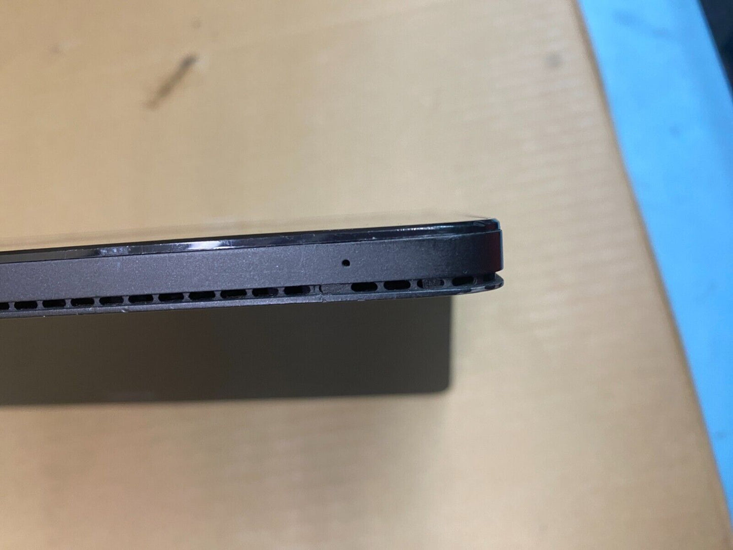 Dell Latitude 5290 2-in-1 i5-8250U 8GB 250GB SSD Windows 11 Pro Tablet