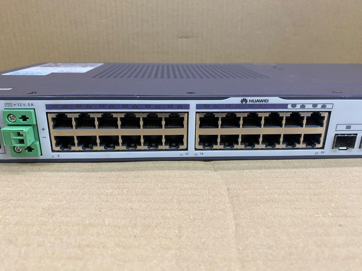 Layer 3 Ethernet Switch Huawei Quidway S5700-24TP-SI-AC, 24x Ethernet Ports