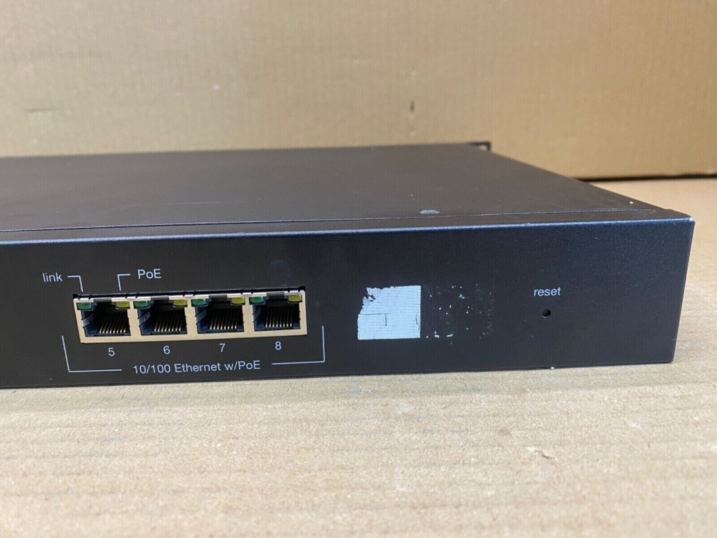Professional Ethernet Switch 9-Port Shure AXT620 Axient Rack-Mount