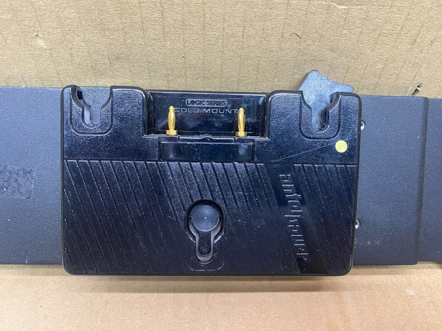 Gold Mount Battery Adapter Anton Bauer V-Mount P-Tap Outputs Black Unit