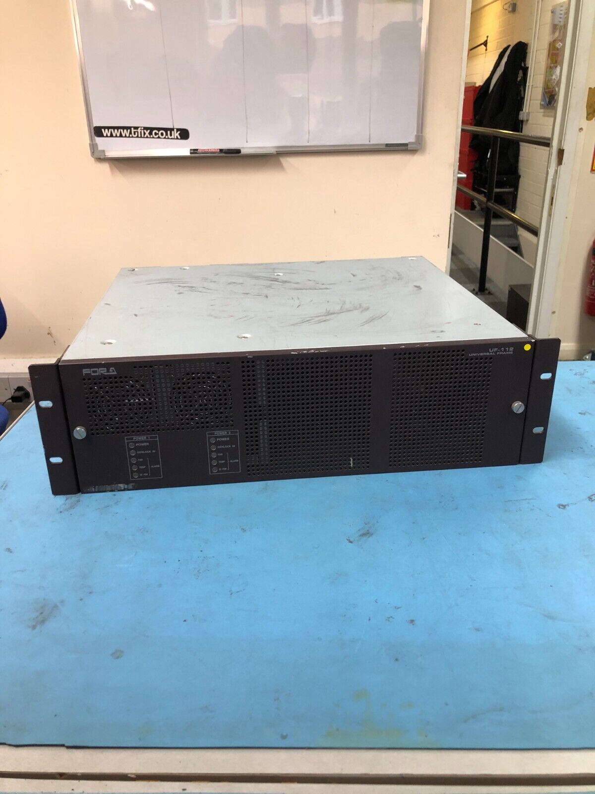 Broadcast Universal Frame 3RU, FOR-A UF-112, SDI, HDMI, Rack-Mount System