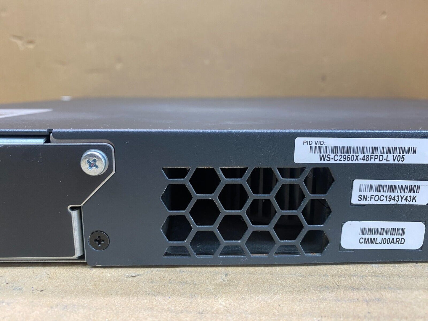Enterprise Gigabit PoE+ Switch, Cisco Catalyst WS-C2960X-48FPD-L, 48 Ports