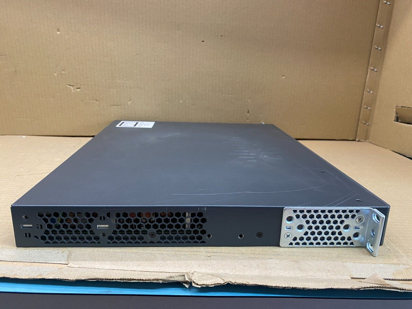 Enterprise Gigabit PoE+ Switch, Cisco Catalyst WS-C2960X-48FPD-L, 48 Ports