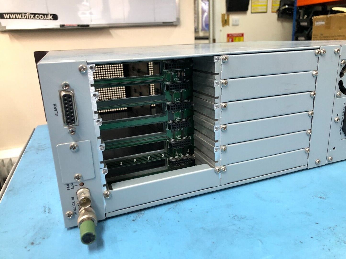 Broadcast Universal Frame 3RU, FOR-A UF-112, SDI, HDMI, Rack-Mount System