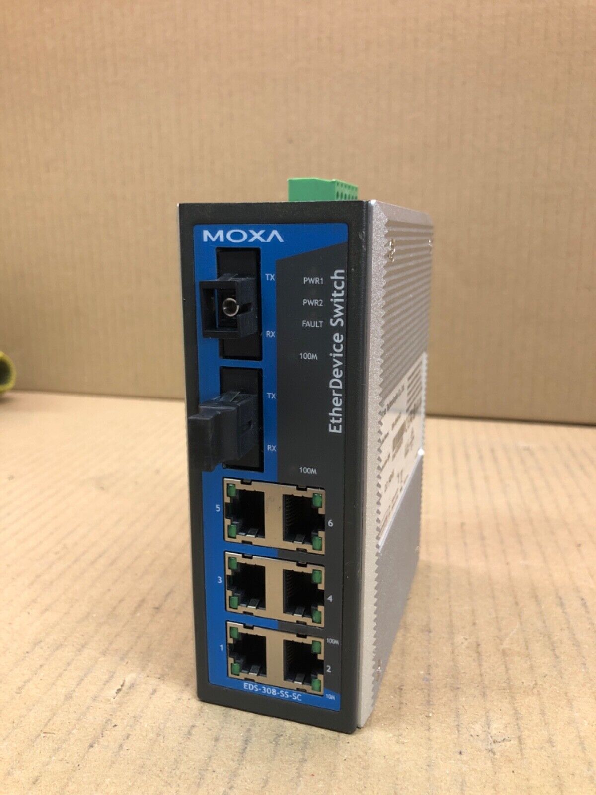 Industrial Ethernet Switch, Moxa EDS-308, 6-Port 10/100, Unmanaged