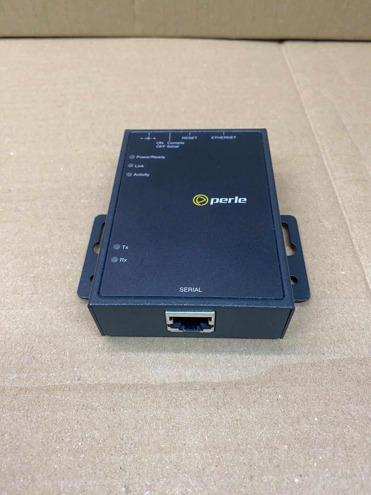 Secure Gigabit Ethernet Device Server Perle IOLAN SDS1 1 Port Industrial