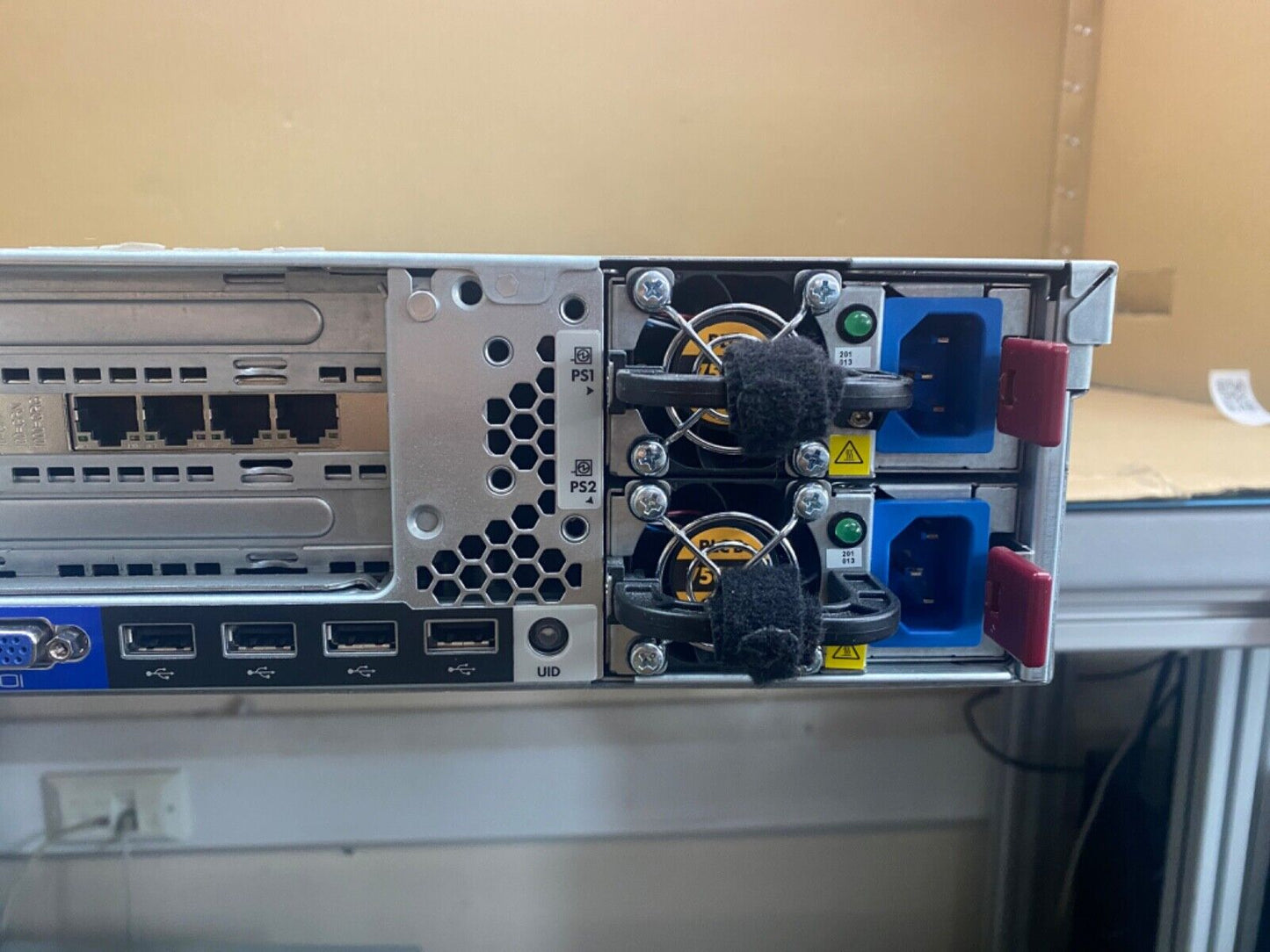 Server HP Proliant DL380p Gen 8, E5-2665 2.40GHz, 128GB RAM, Rack-Mount