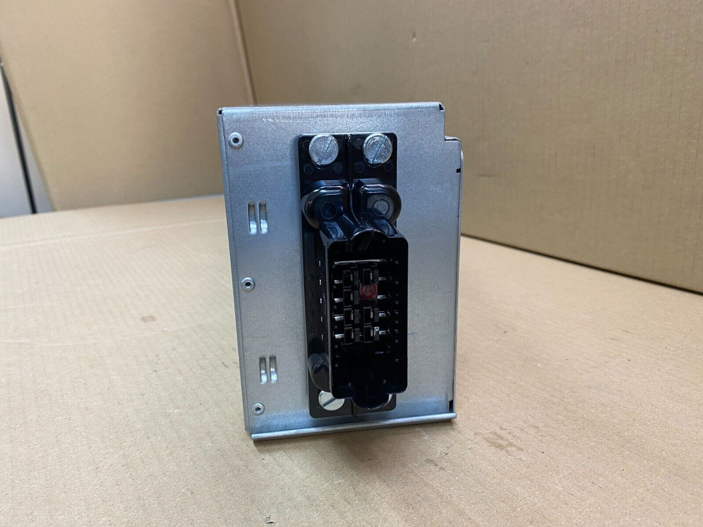 APC Battery Case Pack of 4 Industrial Rack-Mount Hot-Swap  SYBTU1-PLP PX UPS