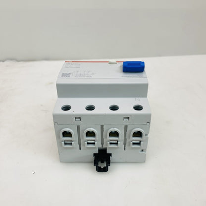 ABB F204 A 2CSF204101U1400 4P RCD RCCB 40A 30mA Grade-B