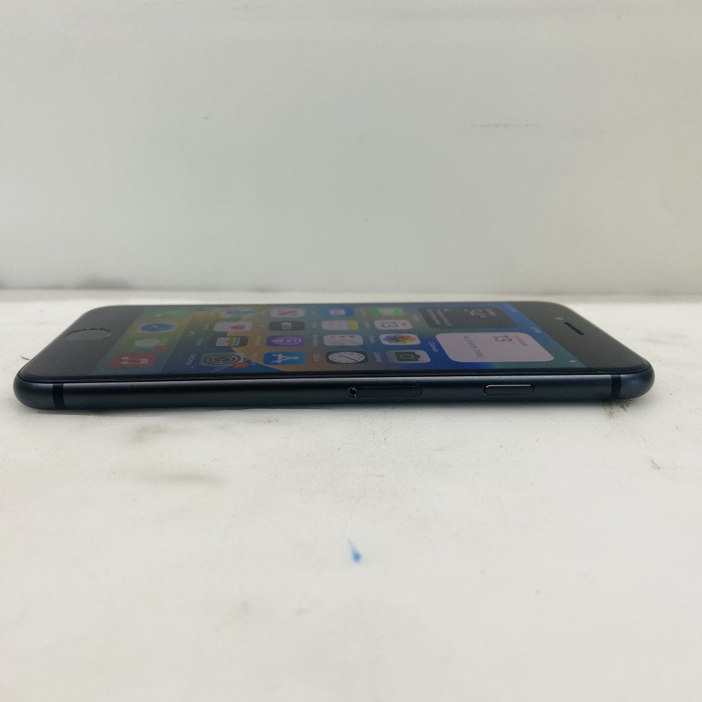 Apple iPhone 8 64GB Black Smartphone MQ6G2B/A UNLOCKED (Grade C)