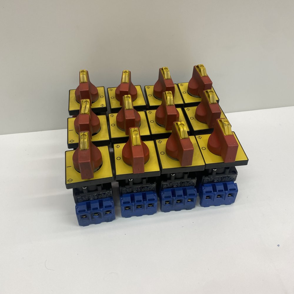 Industrial Rotary Isolator Switch 3 Pole 32A Kraus & Naimer KG32 Panel Mount x12