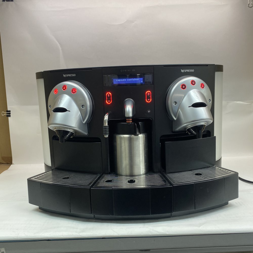 Professional Dual Head Capsule Espresso Machine Plumbed Nespresso Gemini 220