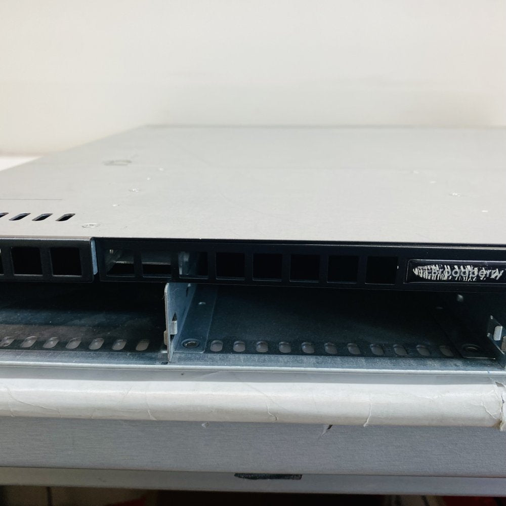Supermicro X11SCL-F 1U Rackmount Server Chassis SAS SATA Hot Swap (No RAMs)