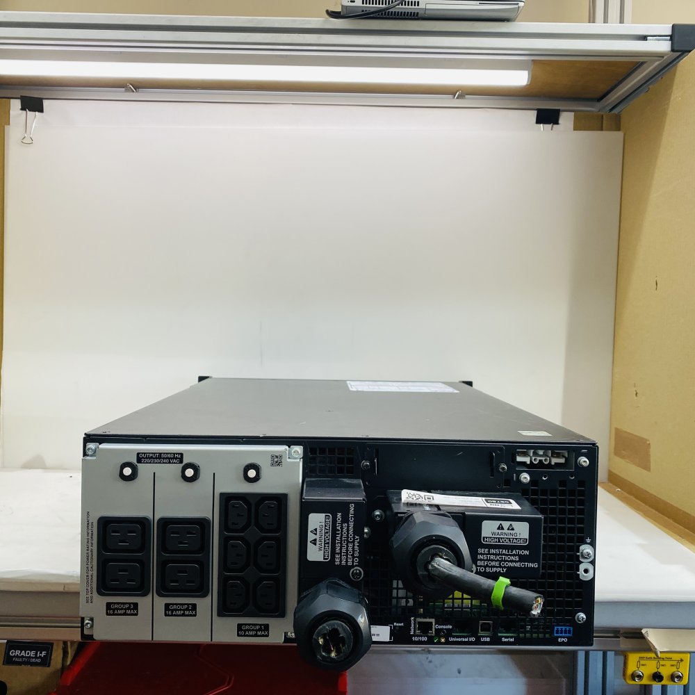APC SRT6KRMXLI 6kVA Rack UPS 230VAC Sinewave IEC USB Ethernet