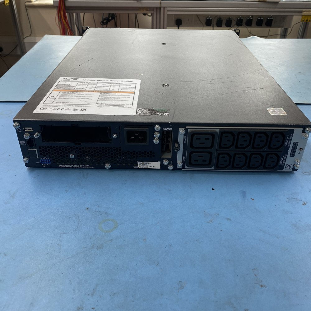 Professional UPS 3kVA APC SRT3000RMXLI USB Serial EPO Rackmount IEC Outlets