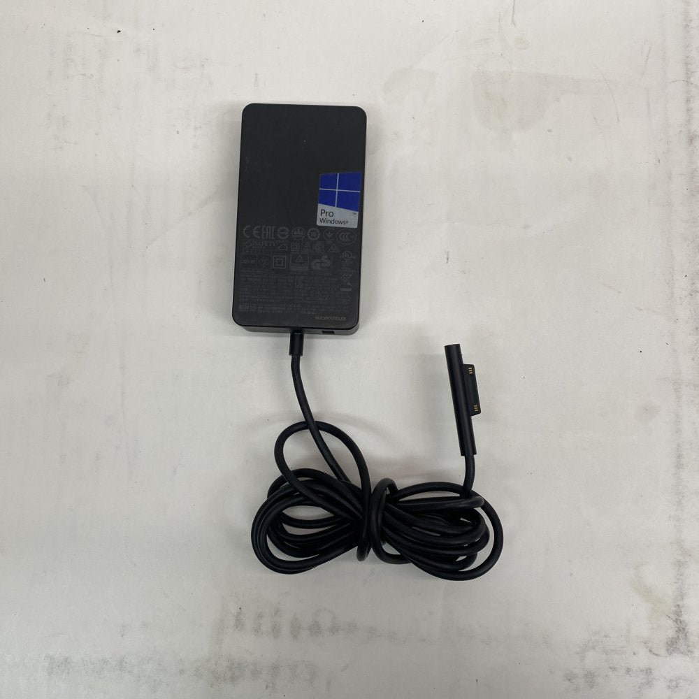 Microsoft 1625 AC Power Adapter 12V 2.58A Charger USB-A Magnetic Connect
