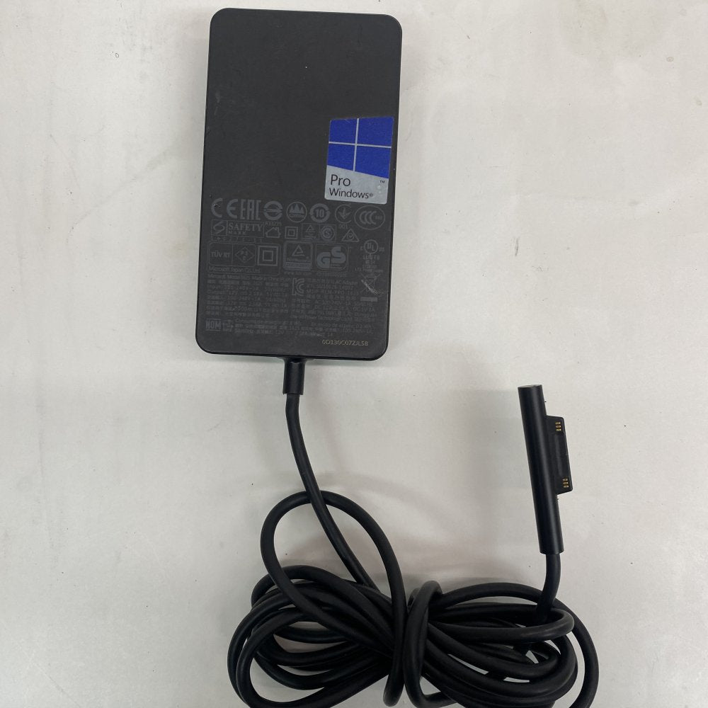 Microsoft 1625 AC Power Adapter 12V 2.58A Charger USB-A Magnetic Connect