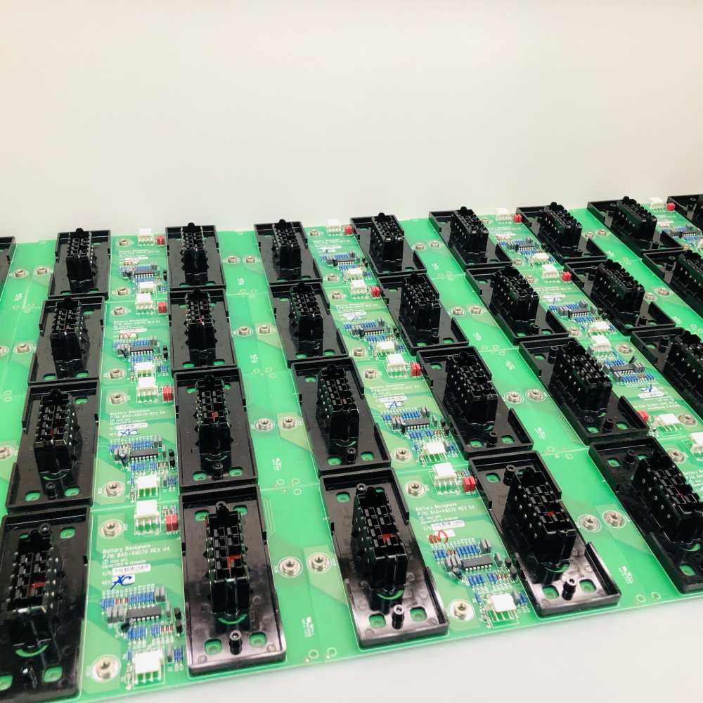 37 x APC UPS Battery Backplane 640-4907D REV 04 OEM