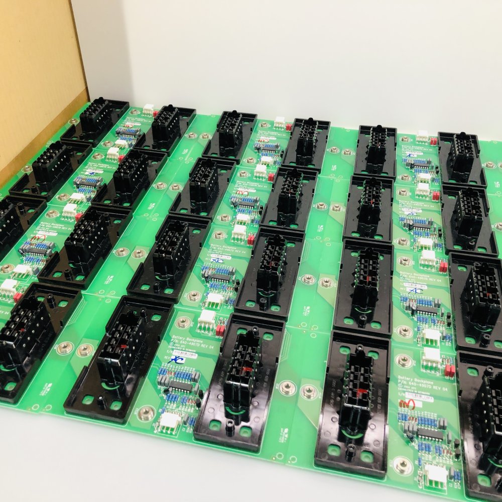 37 x APC UPS Battery Backplane 640-4907D REV 04 OEM