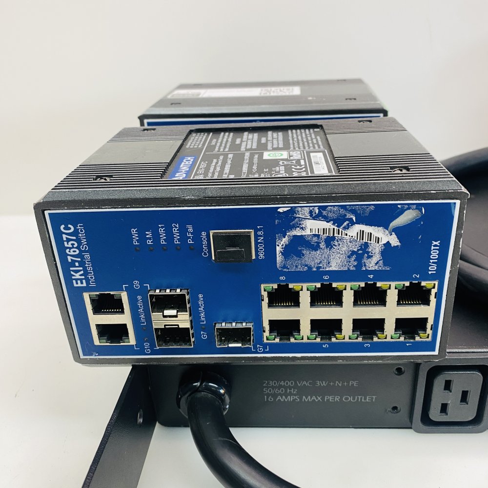 Industrial Managed Gigabit Switch Advantech EKI-7657C 2 units APC PDU 20 SFP