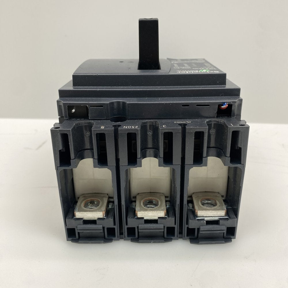 Industrial Molded Case Circuit Breaker Micrologic Schneider NSX250N 3P 250A