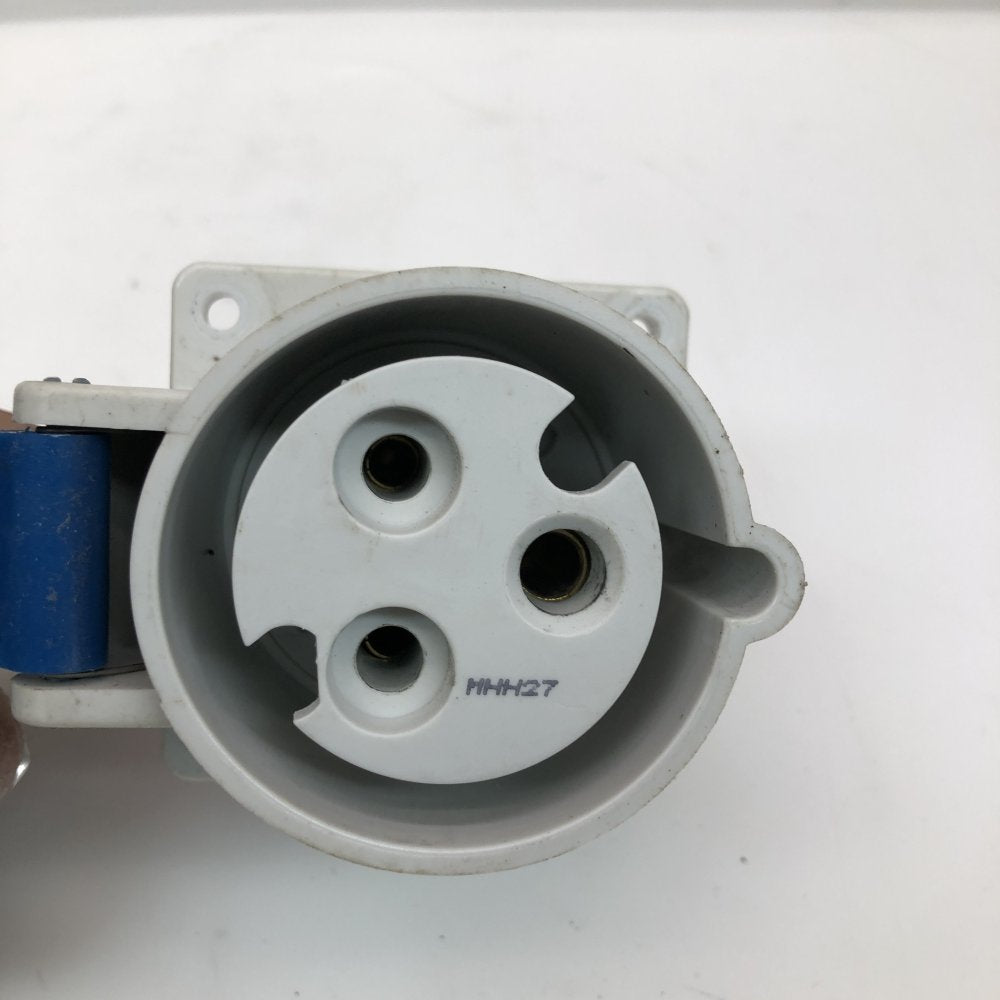 Mennekes Typ 1395 32A 200-250V 2P+E Panel Inlet IP44 Industrial Grey