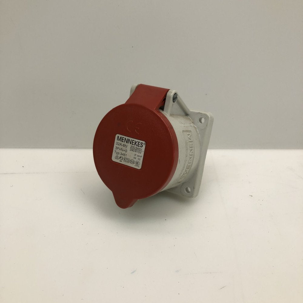 Mennekes Typ3451 32A 3P+N+E IEC Socket IP44 Industrial Panel Mount