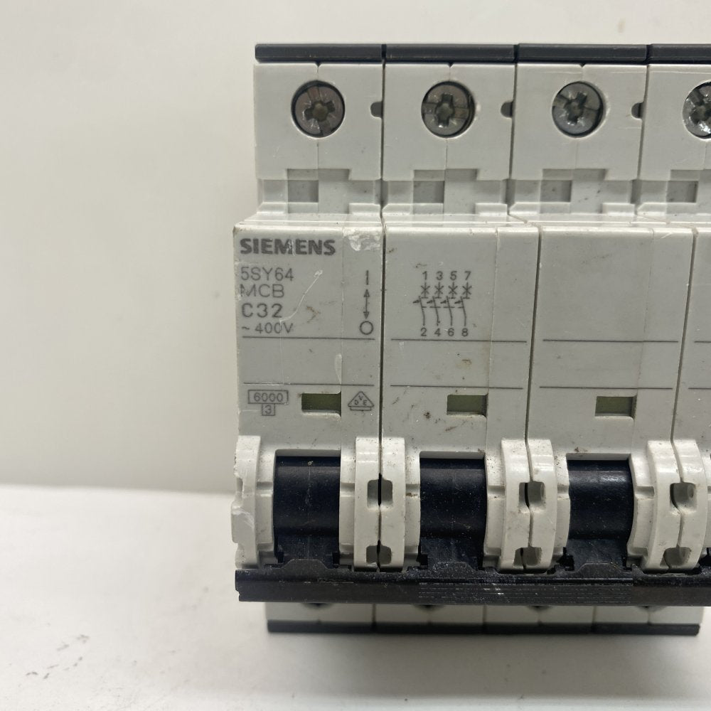 Siemens 5SY64 4 Pole MCB 32A 400V Industrial Circuit Breaker DIN Rail