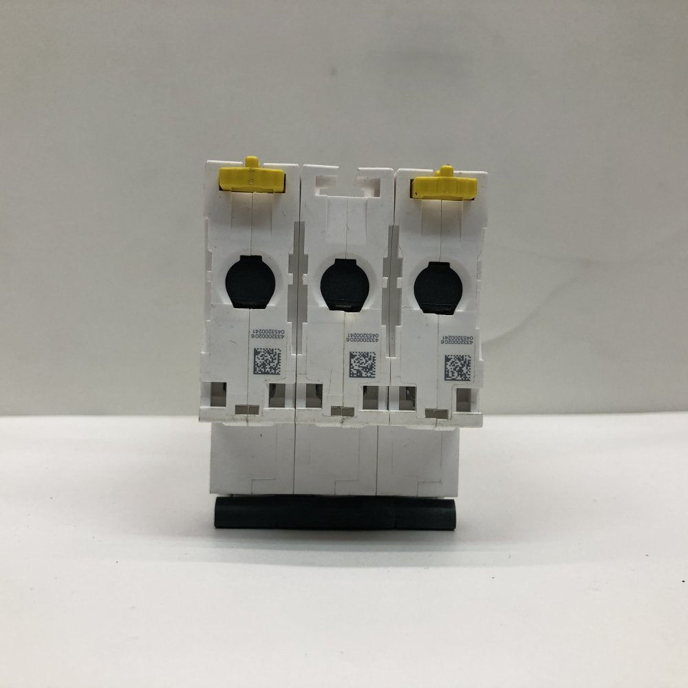 Schneider Electric iC60H 3 Pole 32A MCB Circuit Breaker Industrial C Curve