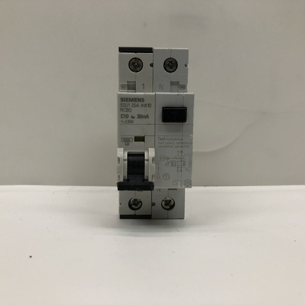 Siemens RCBO 5SU1 354-1KK10 230V 10A 30mA DIN Rail Compact Germany