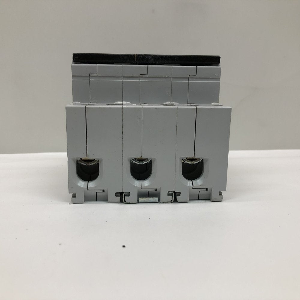 Siemens 5SP43 3P C125 400V Circuit Breaker Industrial DIN Rail Mount