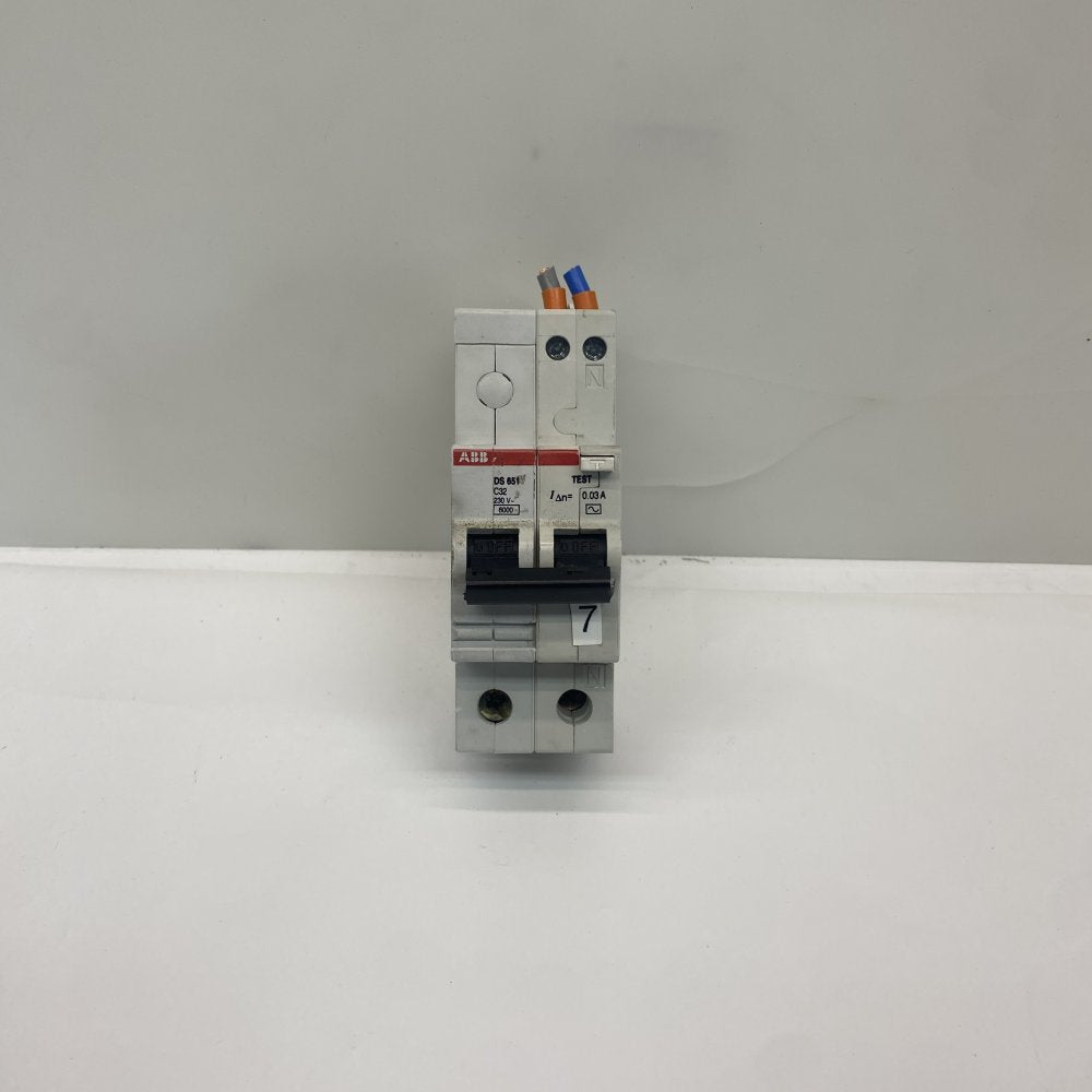 ABB DS651 C32 32A 30mA Industrial RCBO MCB RCD DIN Rail Circuit Breaker