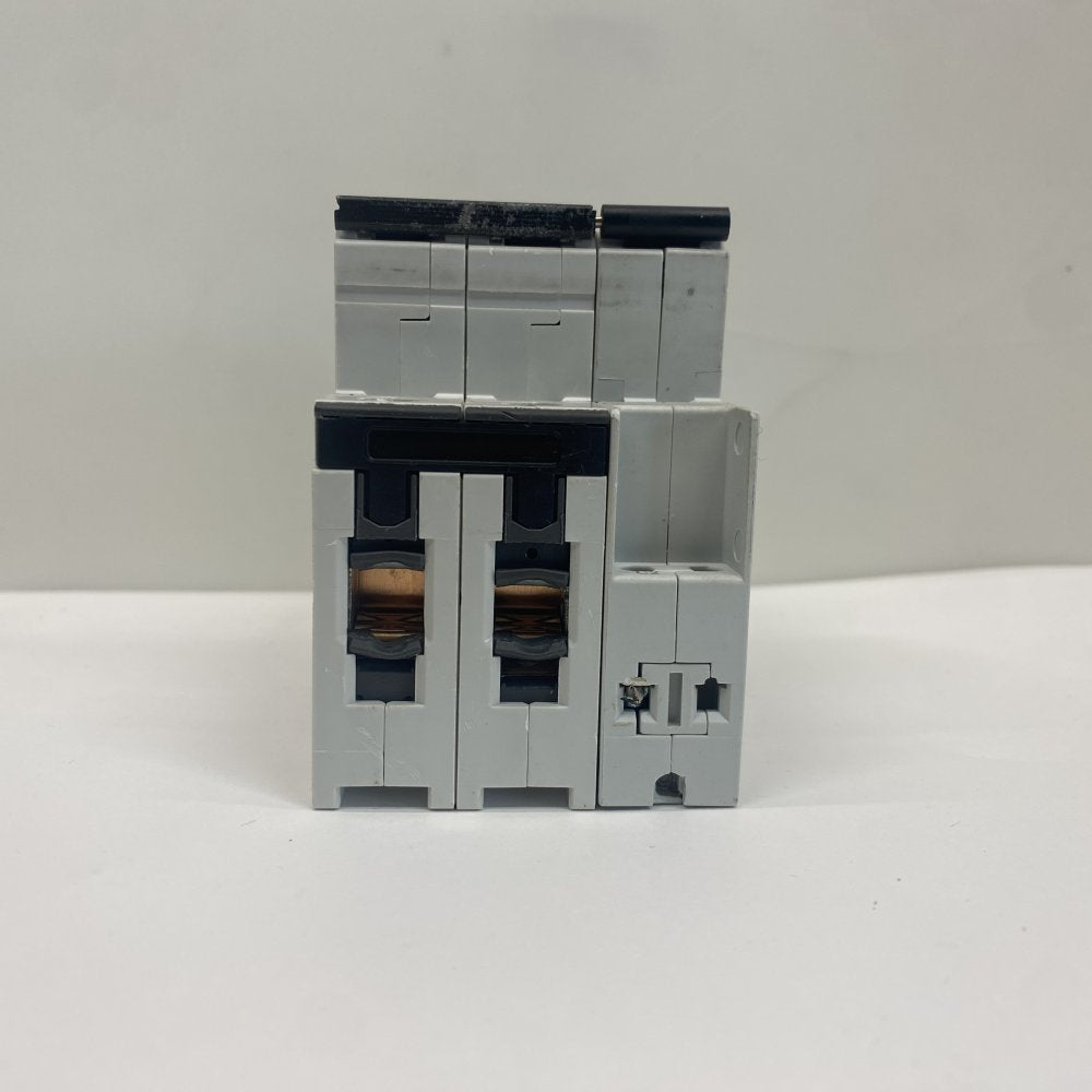 Siemens 5SY62 5ST3030 3P 32A 110-415V Shunt Trip MCB Circuit Breaker