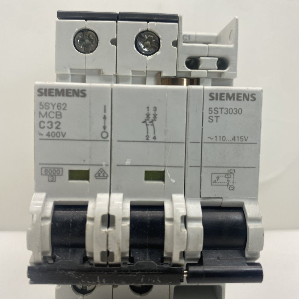 Siemens 5SY62 5ST3030 3P 32A 110-415V Shunt Trip MCB Circuit Breaker