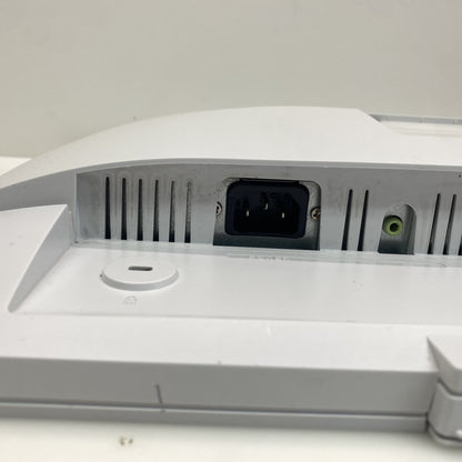 Professional 22in LED Monitor Fujitsu B22W-7 DisplayPort DVI USB VGA