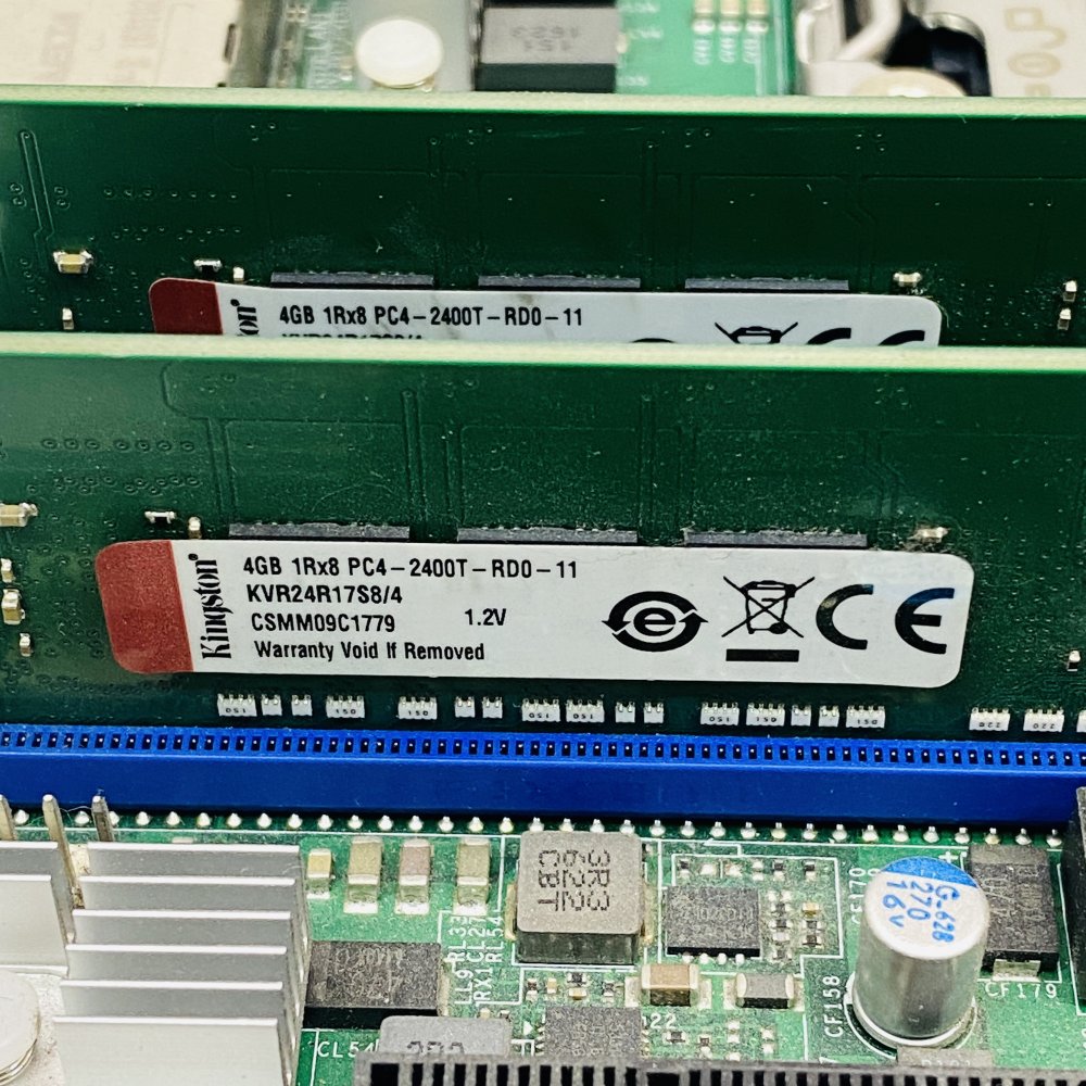 Supermicro X10DRi-T Dual Xeon E5-2640 v4 32GB DDR4 E-ATX Server Board