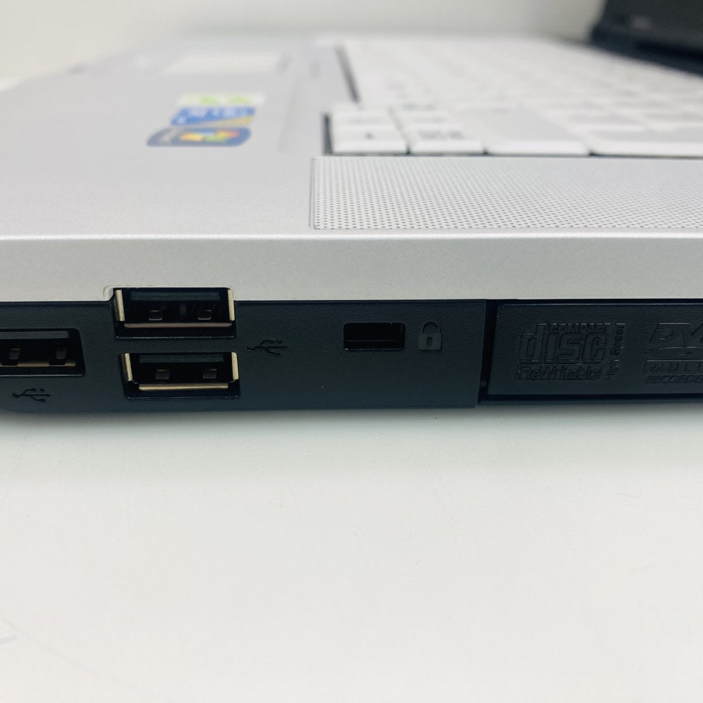 Fujitsu Lifebook E780 Intel i5 2.40GHz 4GB RAM 160GB HDD 15.6" Display