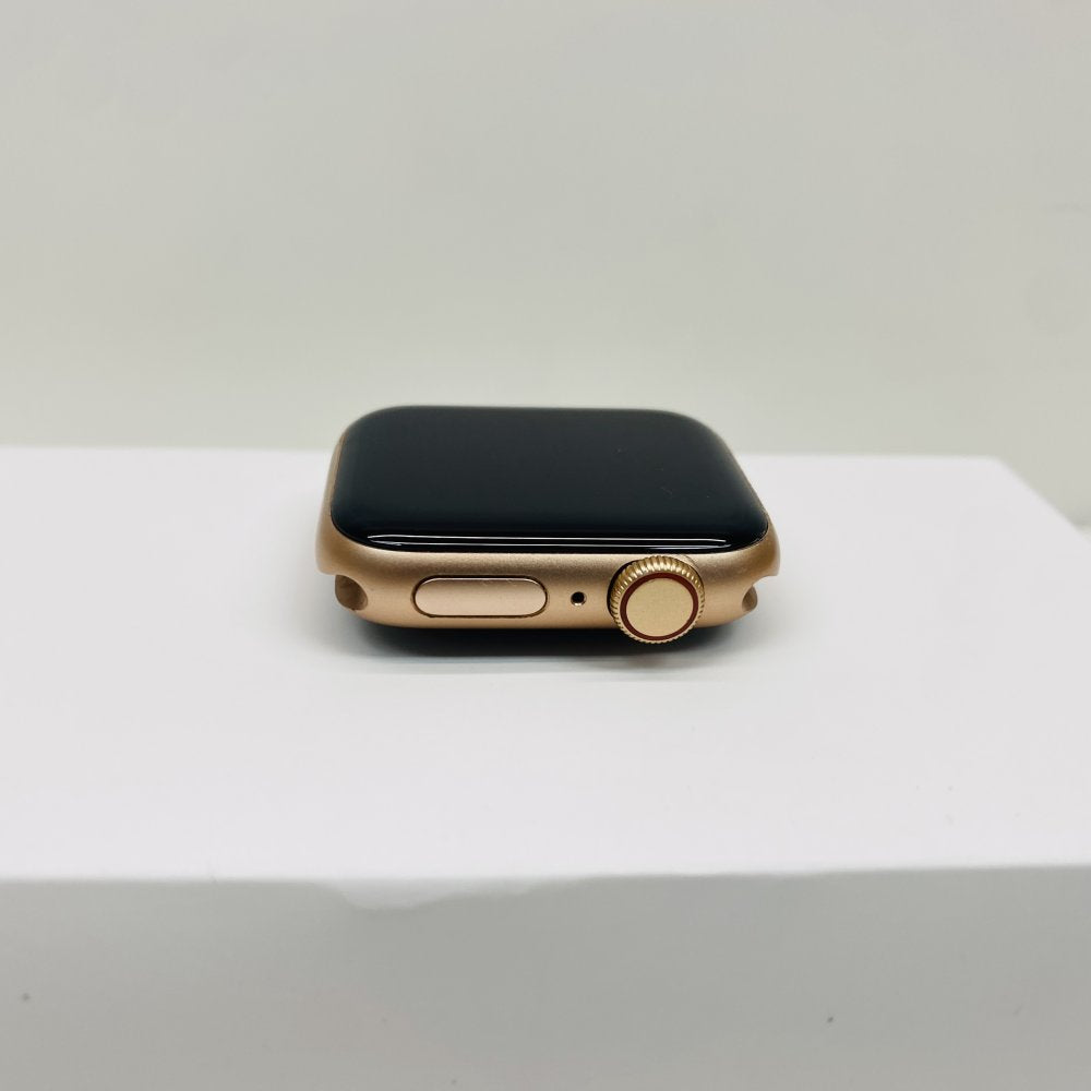 Apple Watch SE 40mm A2355 Gold Aluminum Starlight Sport Band Cellular - Used