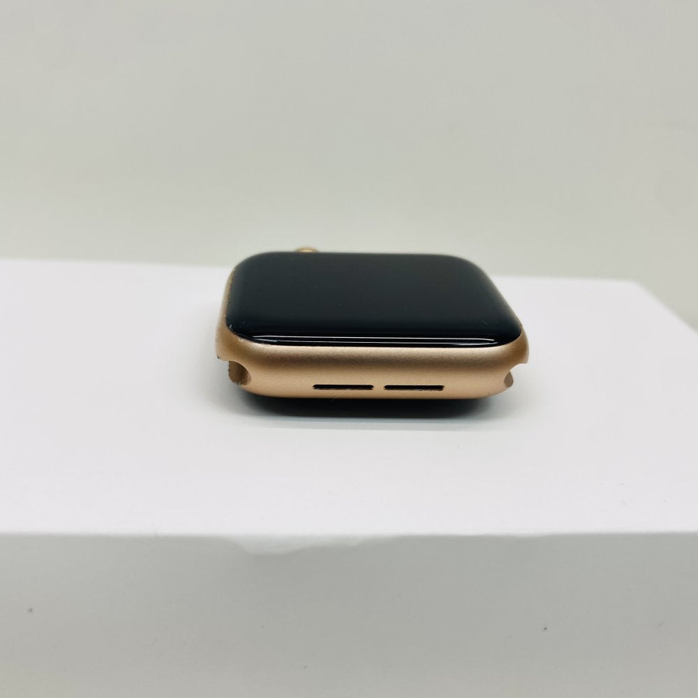 Apple Watch SE 40mm A2355 Gold Aluminum Starlight Sport Band Cellular - Used