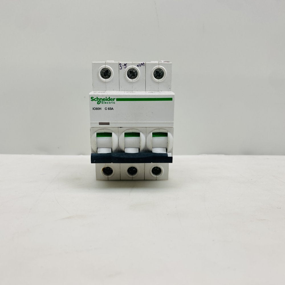 Schneider MCB & Mennekes Industrial Socket Job Lot