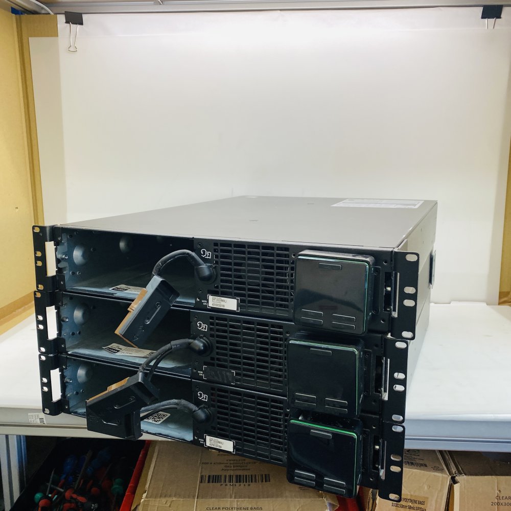 APC SRT3000RMXLI Rackmount 3000VA UPS Modules x3 - Used