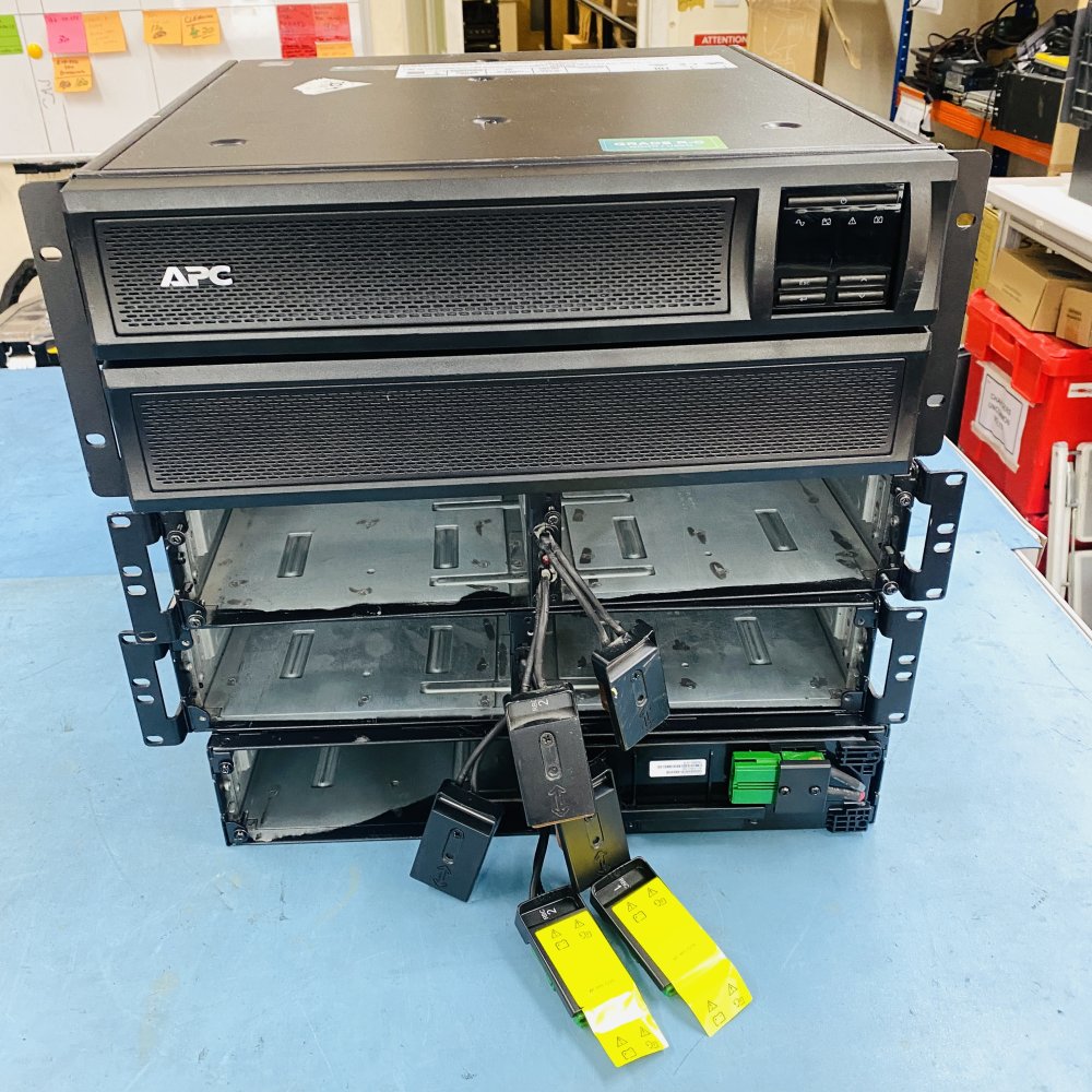 Joblot 4x APC Smart-UPS Units | 2x SRT96RMBP, 1x SRT72RMBP, 1x SMX3000HV